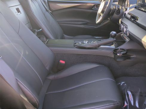 New 2026 MAZDA MX-5 Miata RF Grand Touring w/ Weather Package RWD image 18