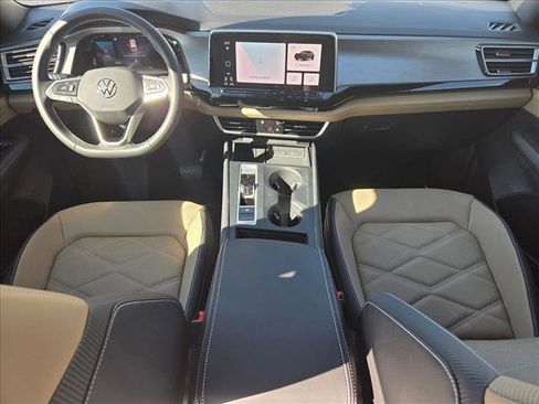 New 2026 Volkswagen Atlas Cross Sport SE image 14