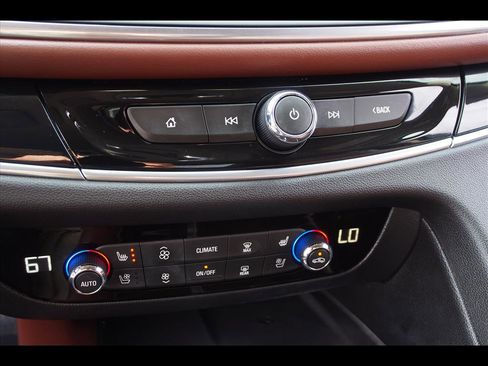 Used 2019 Buick Enclave Avenir w/ Avenir Technology Package image 40