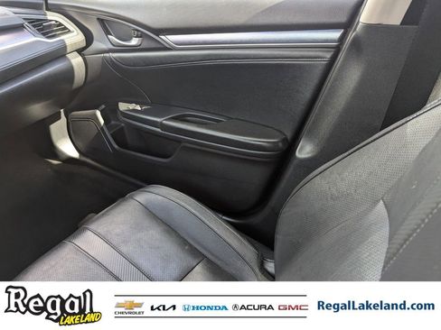 Used 2016 Honda Civic Touring image 13