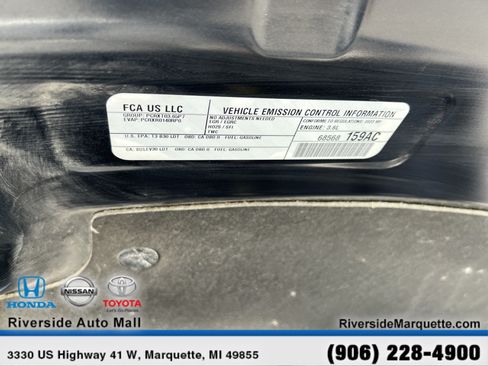 Used 2023 Chrysler Pacifica Touring-L FWD image 14