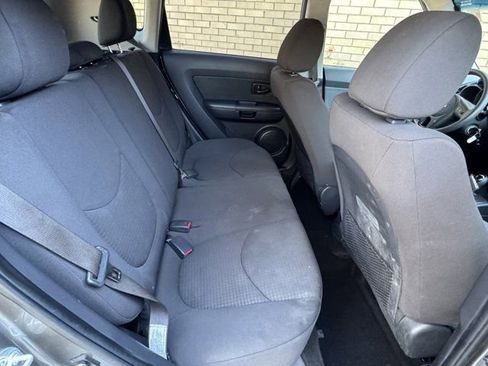 Used 2013 Kia Soul image 9