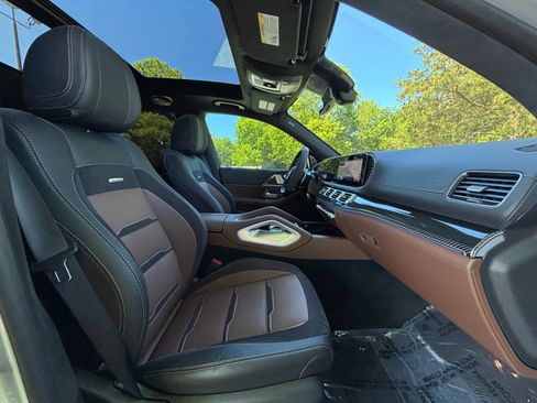 Used 2024 Mercedes-Benz GLS 63 AMG 4MATIC image 24