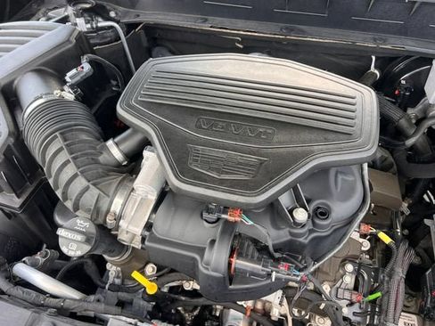 Used 2020 Cadillac XT6 Premium Luxury AWD/4WD image 36