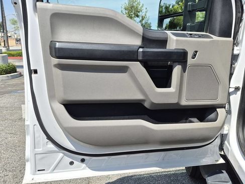 Used 2020 Ford F550 2WD Regular Cab Super Duty image 23