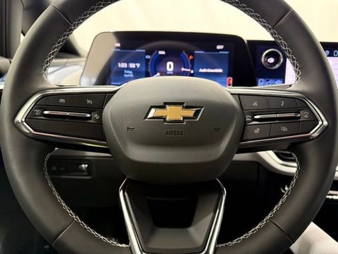 New 2026 Chevrolet Equinox EV LT image 38