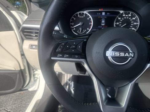 Used 2025 Nissan Altima 2.5 SL AWD/4WD image 16