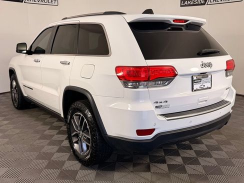 Used 2017 Jeep Grand Cherokee Limited AWD/4WD image 4
