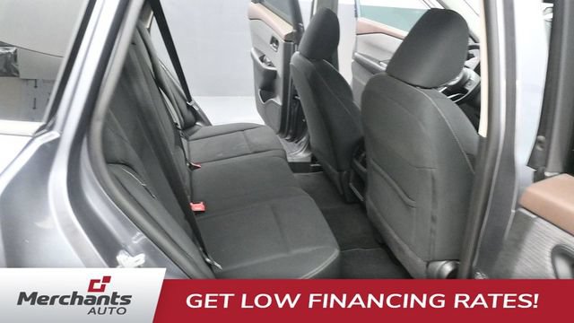Used 2023 Nissan Rogue S AWD/4WD image 17