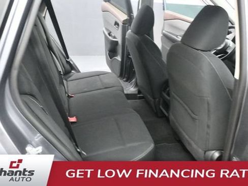 Used 2023 Nissan Rogue S AWD/4WD image 17