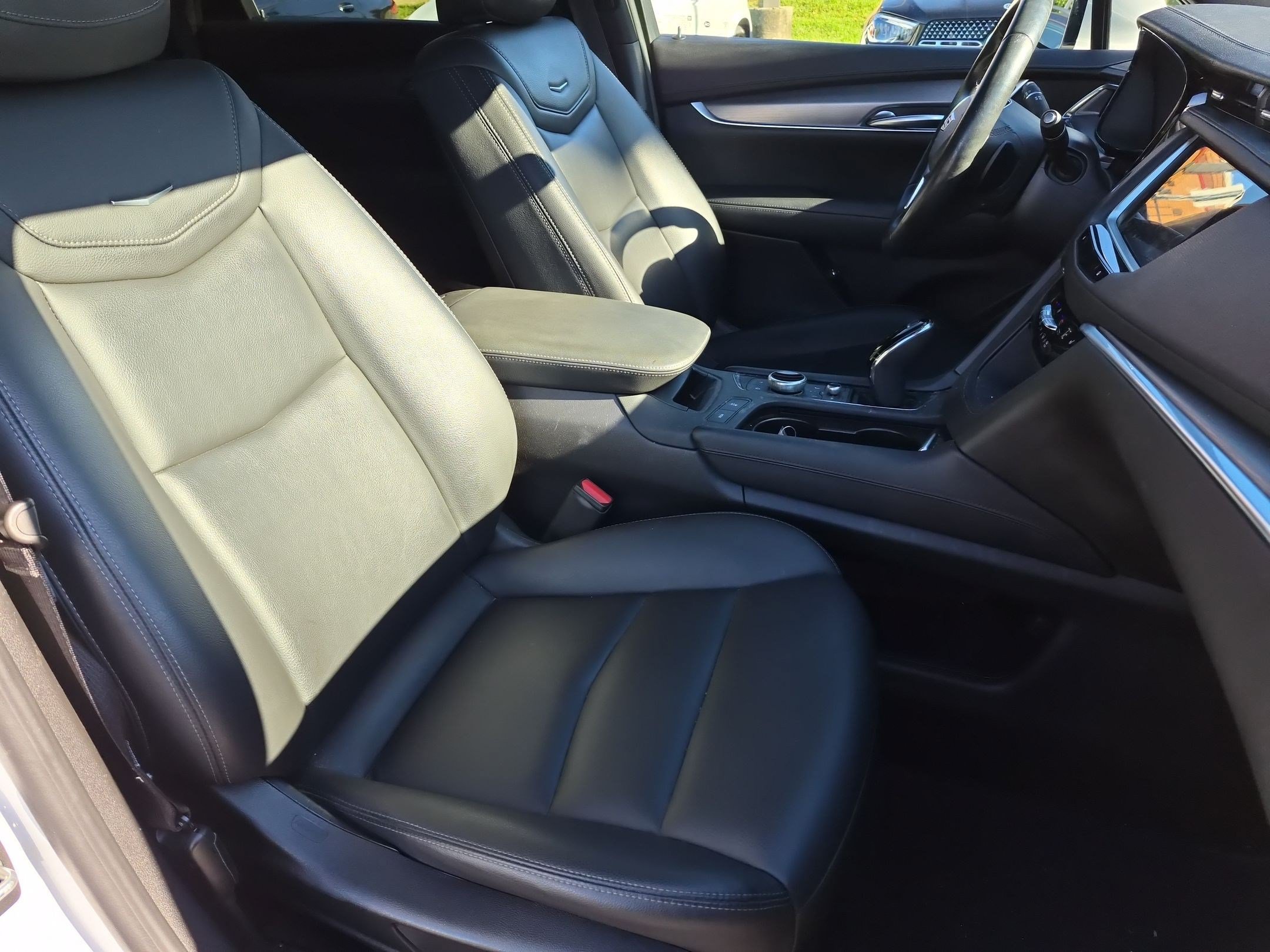 Used 2023 Cadillac XT5 Luxury FWD image 32