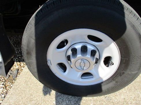 Used 2014 Chevrolet Express 3500 LS image 29