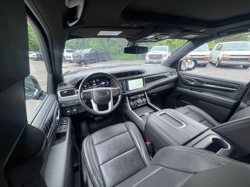 Used 2022 GMC Yukon Denali AWD/4WD image 8