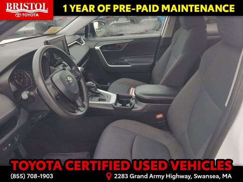 Certified 2021 Toyota RAV4 LE AWD/4WD image 14