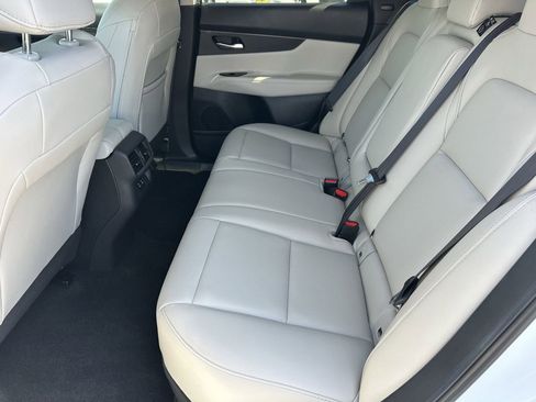 Certified 2025 Nissan Murano SV w/ Cargo Package AWD/4WD image 15