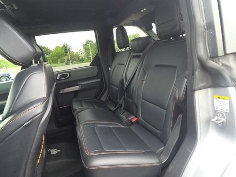 Certified 2022 Ford Bronco Badlands AWD/4WD image 16