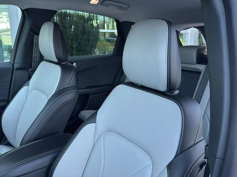 New 2026 Ford Escape SE w/ PHEV Premium Package image 37