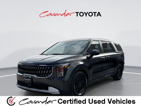 Used 2026 Kia Carnival FWD image 1