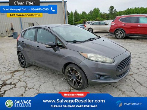 Used 2016 Ford Fiesta SE w/ SE Black Package FWD image 5