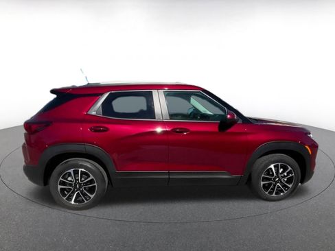 Used 2025 Chevrolet TrailBlazer LT image 16