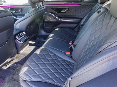 New 2024 Mercedes-Benz S 580e S 580e image 17