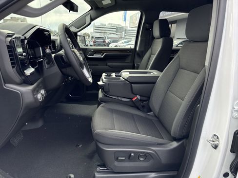 New 2026 GMC Sierra 1500 SLE w/ Preferred Package image 13