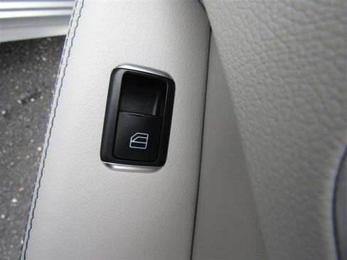 Used 2015 Mercedes-Benz E 350 Sedan w/ Premium 1 Package image 34