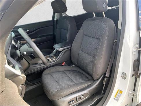 Used 2021 GMC Acadia SLE w/ Driver Convenience Package image 24