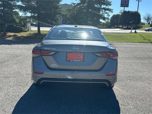 New 2025 Nissan Sentra SV image 5