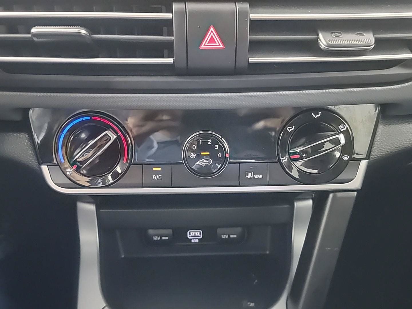 Certified 2023 Kia Seltos LX AWD/4WD image 28