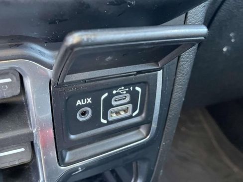 Used 2019 Jeep Wrangler Unlimited Sport S image 30