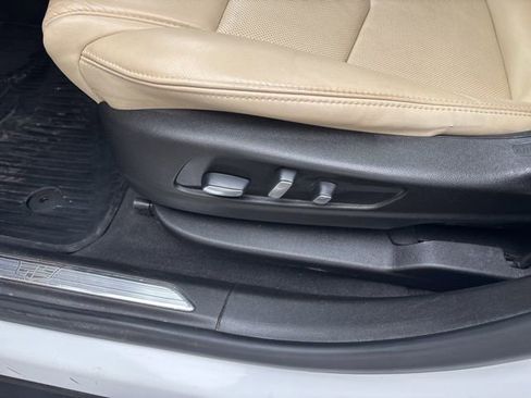 Used 2019 Cadillac XT5 Luxury image 11