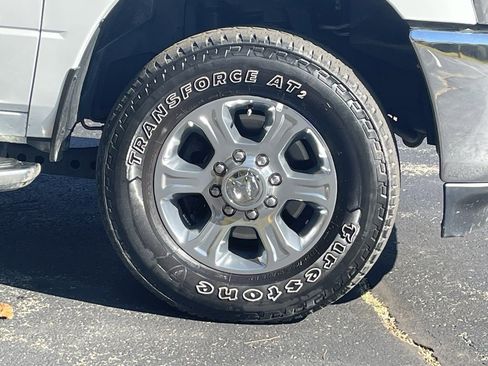 Used 2024 RAM 2500 Big Horn image 10