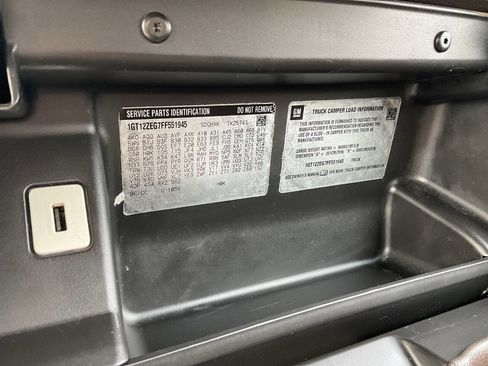 Used 2015 GMC Sierra 2500 SLT w/ Snow Plow Prep Package image 19