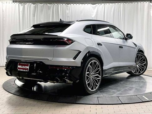 Used 2025 Lamborghini Urus SE image 10