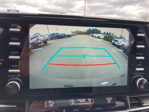 Certified 2024 Toyota Sienna XLE image 36