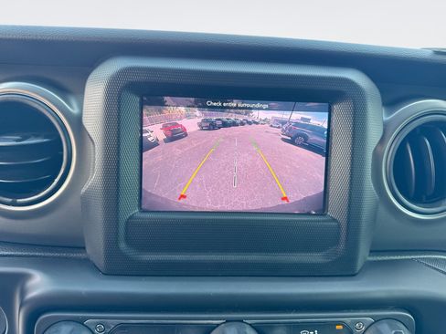 Used 2022 Jeep Wrangler Unlimited Sport AWD/4WD image 20