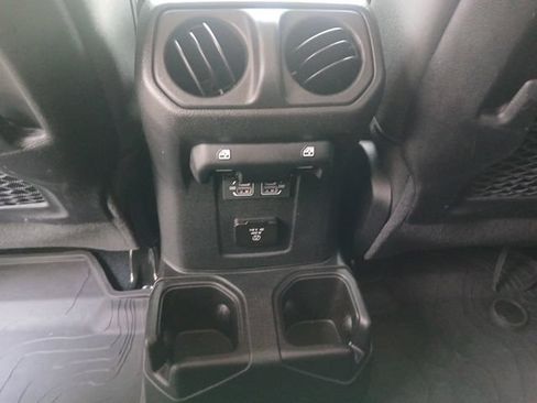 Used 2023 Jeep Gladiator Mojave w/ Cold Weather Group AWD/4WD image 15