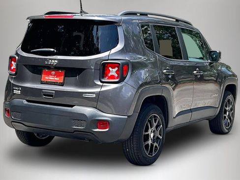 Used 2019 Jeep Renegade Latitude w/ Cold Weather Group AWD/4WD image 5