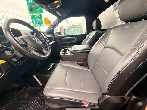 Used 2022 RAM 4500 Tradesman image 16