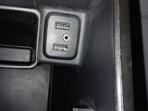 Used 2018 GMC Sierra 1500 SLT AWD/4WD image 36
