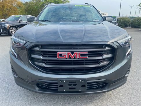 Used 2020 GMC Terrain SLE w/ Driver Convenience Package FWD image 2