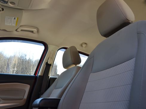 Used 2021 Ford EcoSport S image 15