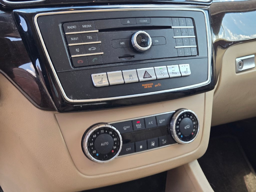 Used 2019 Mercedes-Benz GLE 400 4MATIC image 28