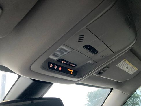 Used 2018 GMC Acadia SLT w/ LPO, Floor Liner Package image 26