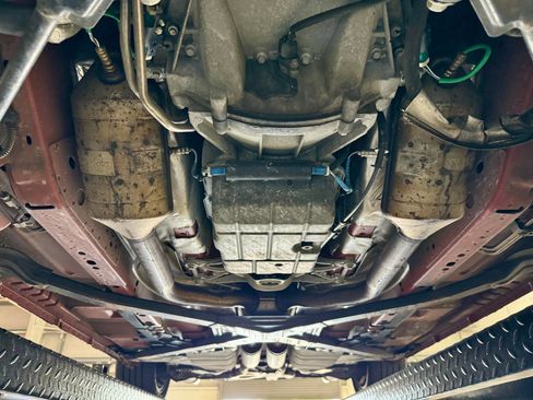 Used 2003 Ford Thunderbird image 95