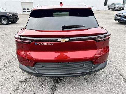 New 2026 Chevrolet Equinox EV LT image 4