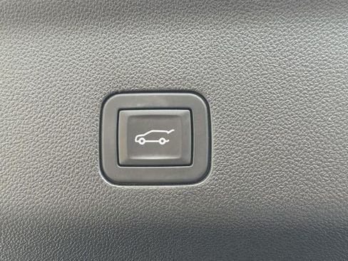 Used 2025 Cadillac Escalade Premium Luxury w/ Touring Package AWD/4WD image 19