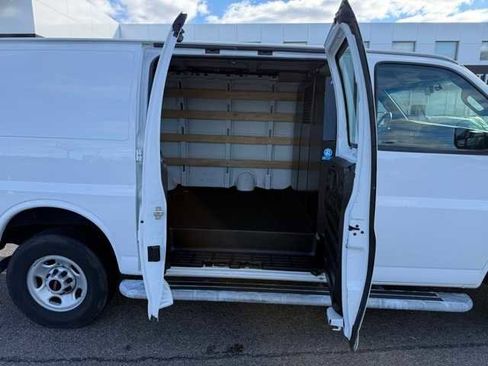 Used 2024 GMC Savana 2500 w/ Driver Convenience Package image 11