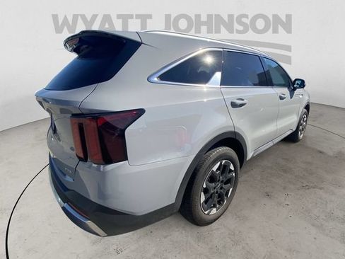 Used 2026 Kia Sorento S AWD/4WD image 10